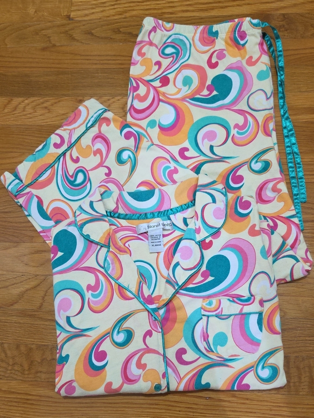 VTG Vibe Retro Psychedelic Swirl Pajama Set by Planet Sleep - Size XL